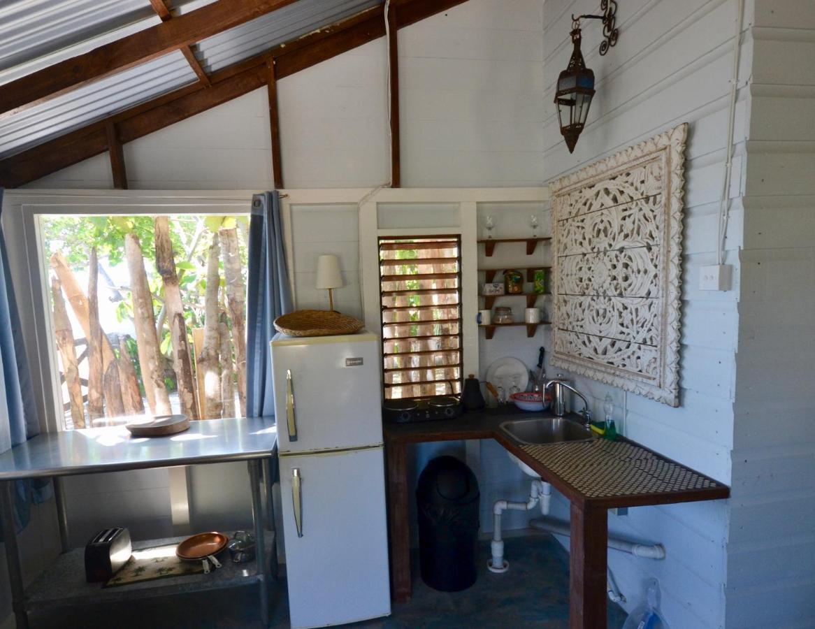 Katamah Beachfront Guesthouse تريجر آيلاند بيتش المظهر الخارجي الصورة
