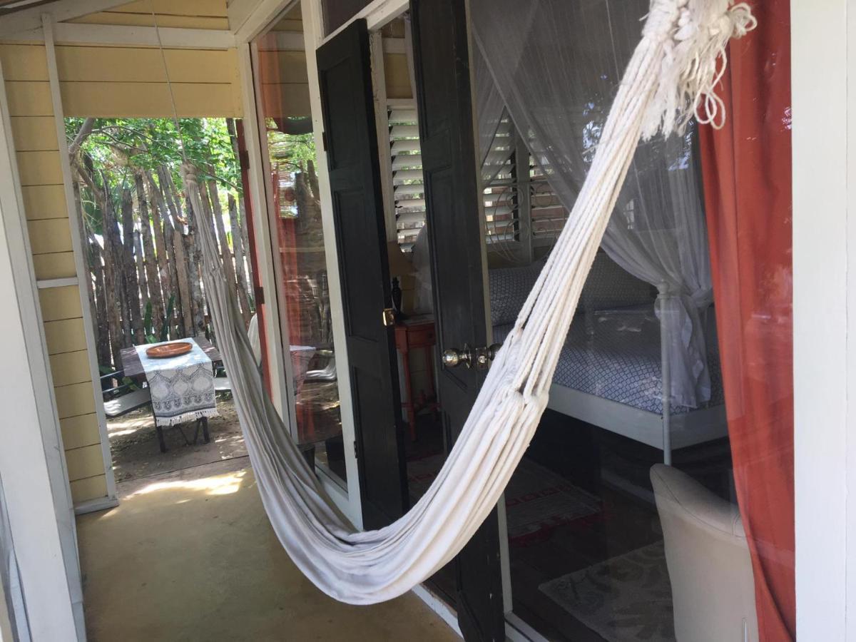 Katamah Beachfront Guesthouse تريجر آيلاند بيتش المظهر الخارجي الصورة
